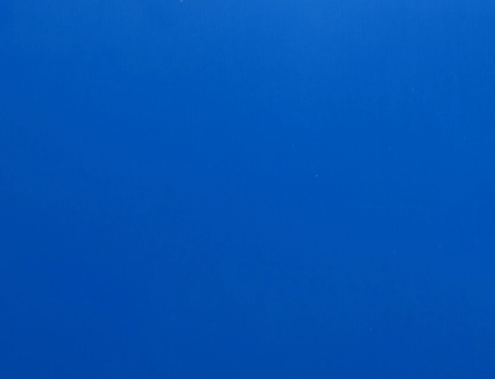 RAL 5005 — Dərin və dolğun mavi rəng rəng nümunəsi